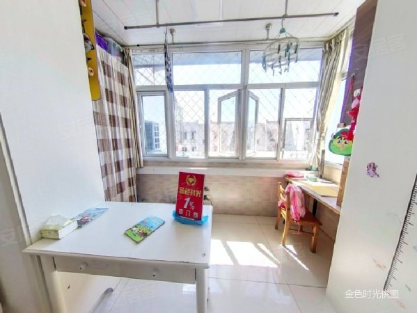 滨河小区2室1厅6887平米