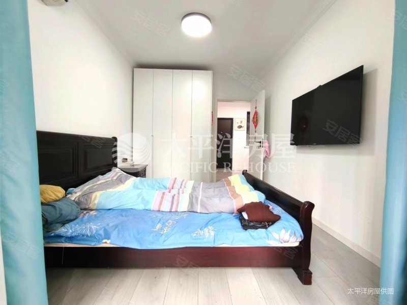 商业配套成熟 医疗配套成熟 装修好 正南朝向 居住密度低,华菁公寓