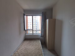 煙臺萊山迎春大街商貿城迎春大街東 實墻隔斷 押一付一 暗間500起中房間600起出租房源真實圖片