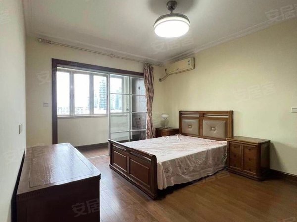 上海长宁虹桥路虹东小区临十号地铁宋园路虹桥路 电梯房虹东小区 精装