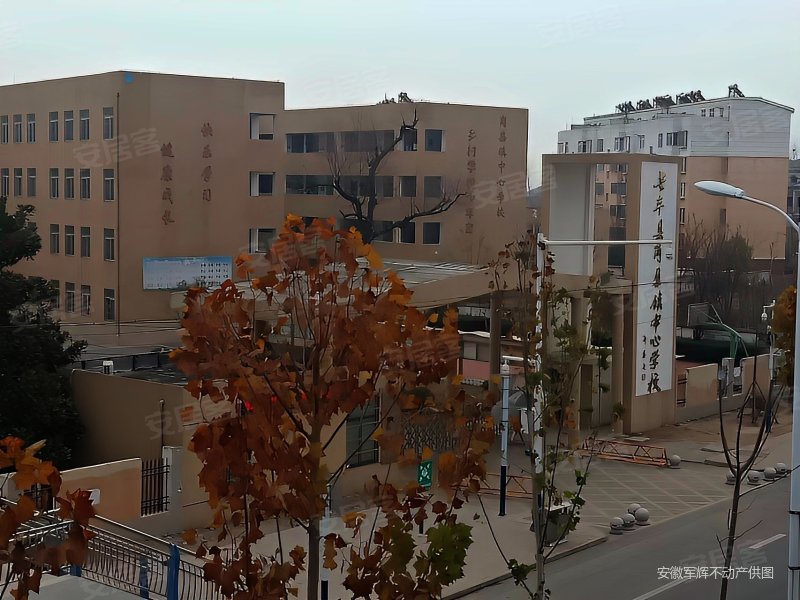 中央广场旁 正规商品房 临地铁 刚需三房 商圈成熟,临湖雅苑二手房,65