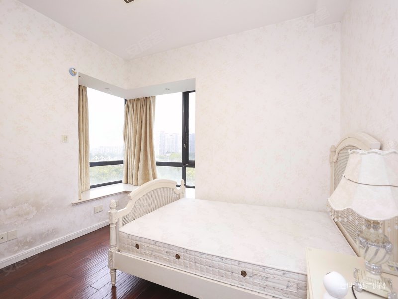 合生江湾国际公寓电梯房商品住宅出行方便南北通透