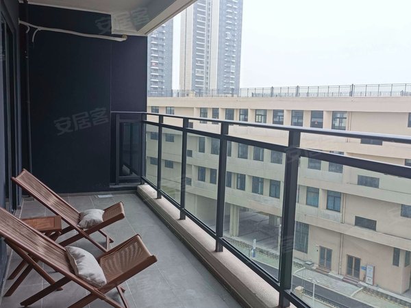 珠海高栏港区平沙方圆月岛首府方圆月岛首府 4室2厅2卫  电梯房 精