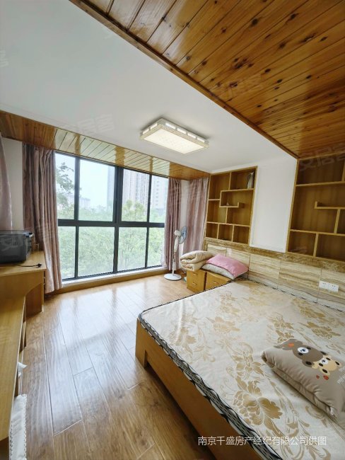 龙海骏景商品房大三房精装可拎包入住满二年房主置换急卖