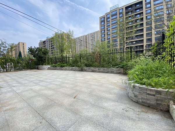 青岛李沧绿城绿城蘭园房源采光好,时尚新装修,南北通透,业主诚意出