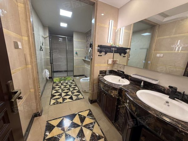 金华东阳东阳江北江滨九号江滨九号 豪装7房 带车库空中别墅出租房源真实图片