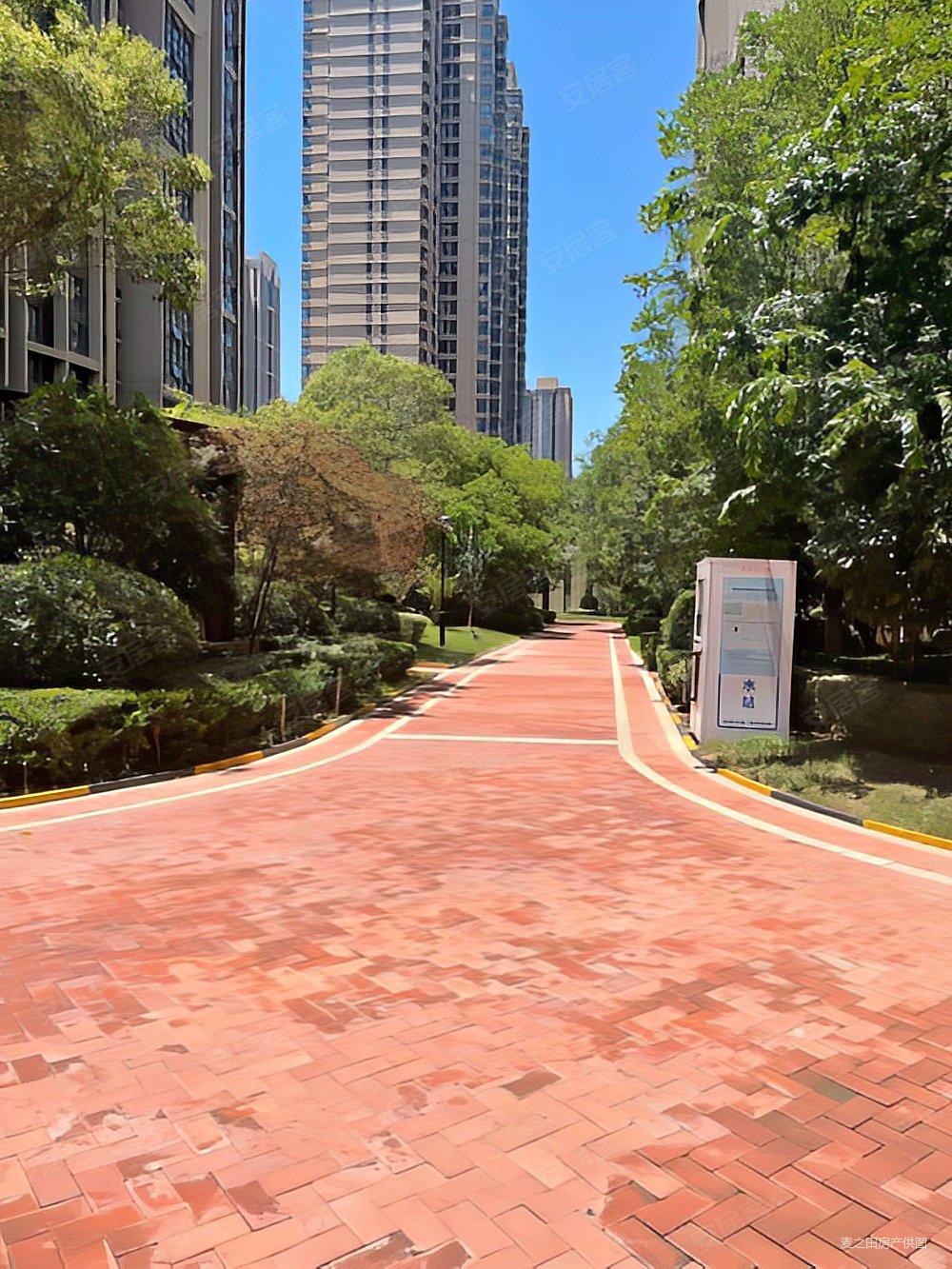 升龙城2号院3室2厅2卫102.74㎡南133万