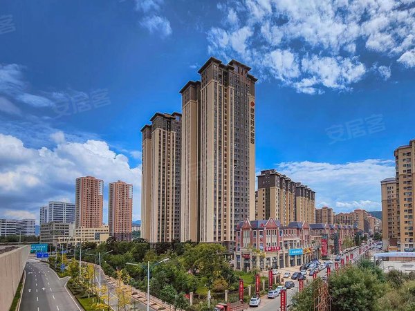 昆明呈贡市政府俊发时代俊园紫韵馨苑时代俊园 一梯两户 带家具四居室