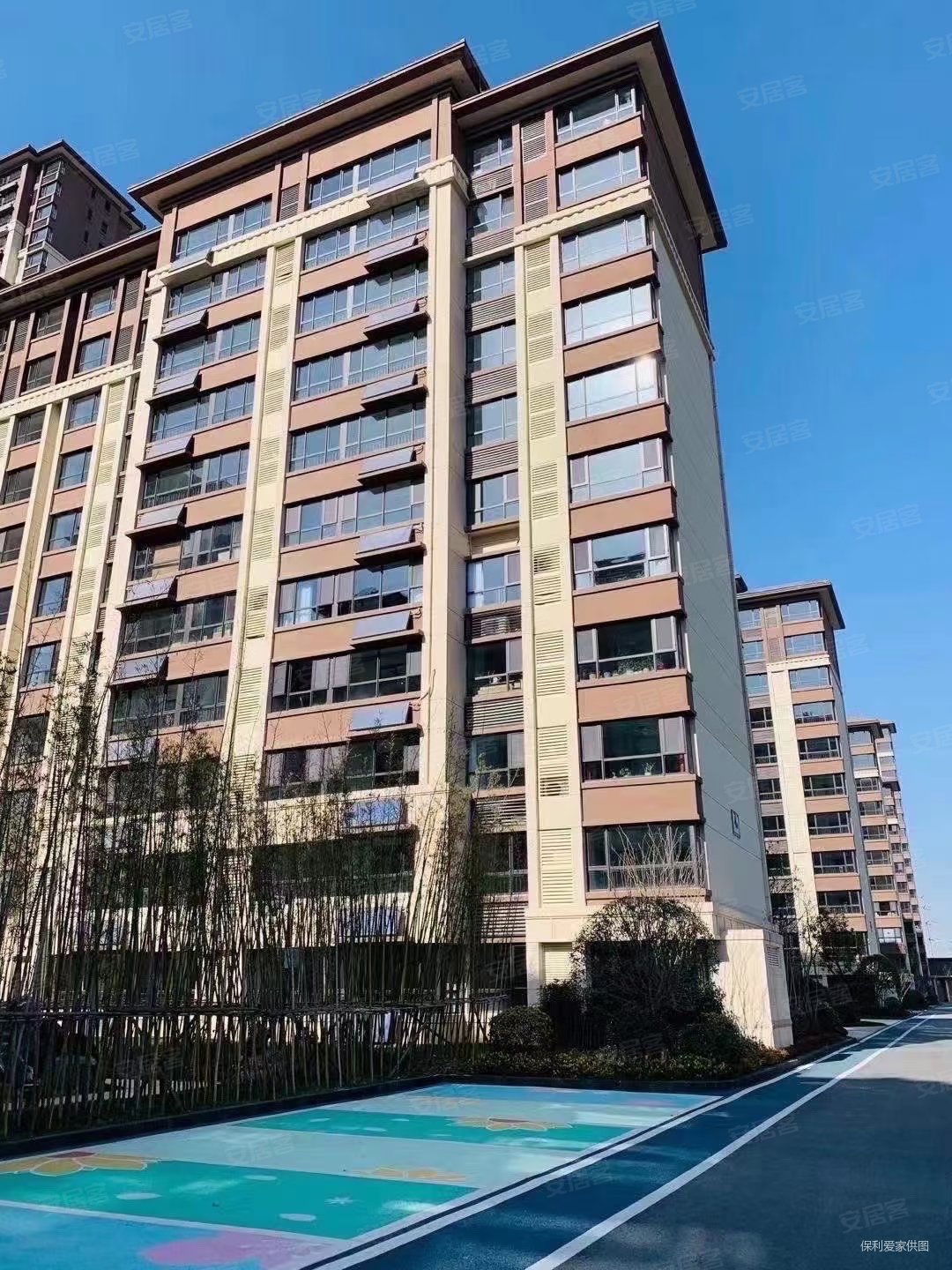 世茂翡翠首府3室2厅1卫100.4㎡南北255万