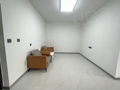 武汉沌口开发区江汉大学博学尚品 两房改一室 家具家电齐全 随时看房 欢迎来电出租房源真实图片