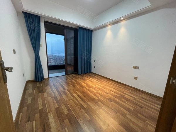 宁德蕉城宁德站世林外滩东晟广场商圈 世林外滩 南北通透 交通便利 离