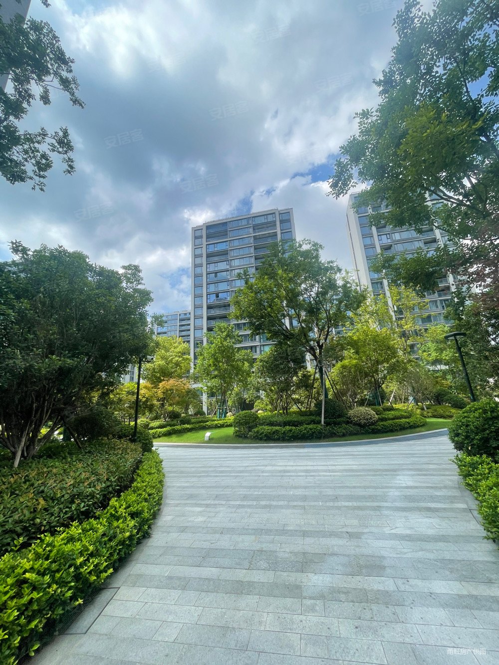 桂语兰庭好楼层172平四房两厅三卫515万带双车位