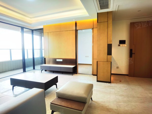 广州南沙金洲颐德湾尚6500元租高层望江,南北对流大四房,家私齐全出租