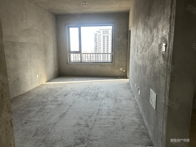 翡翠庄园3室2厅1卫100㎡南北65万