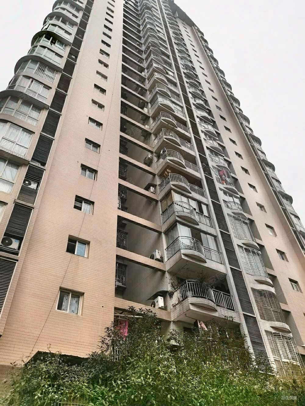 春天花园电梯房有房产证117平方米可以按揭