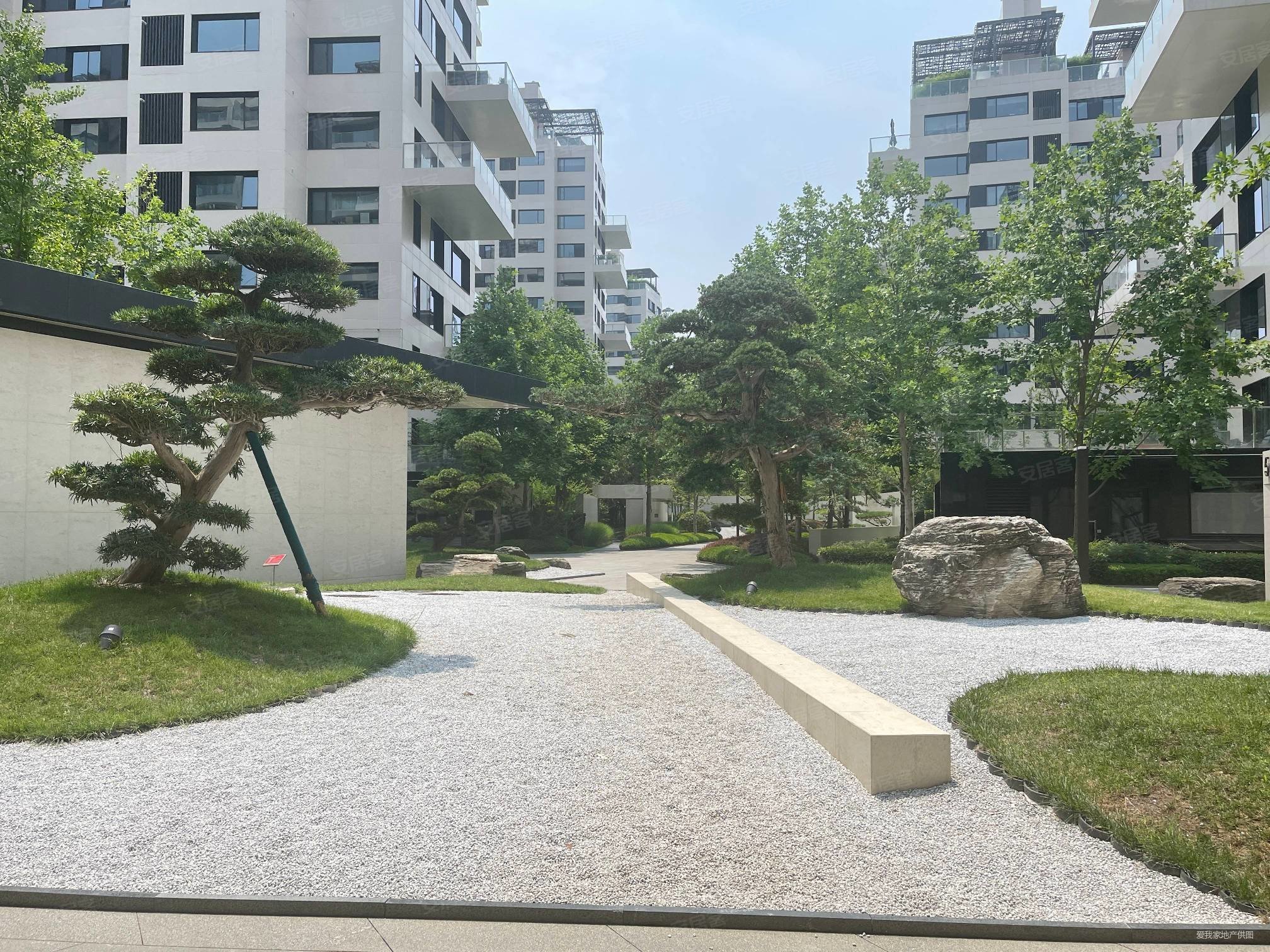 雁栖玫瑰园3室2厅4卫229㎡南北1145万