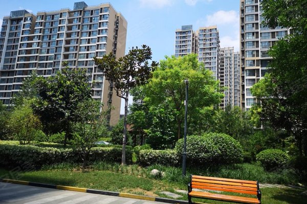 不足,正商东方港湾怎么样,正商东方港湾周边房产中介经纪人评价-郑州