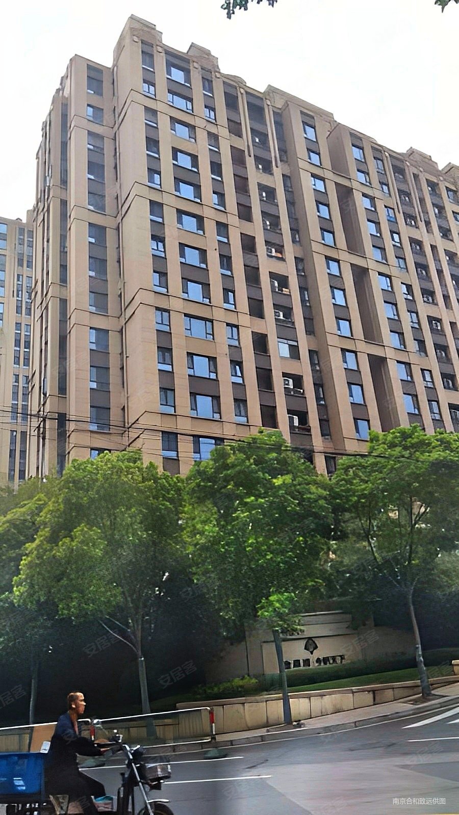 金鼎湾今朝天下