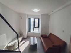 咸阳西咸新区(咸阳)沣东新城(咸阳)押一付一！可短租！一室一厅loft 上林路 西咸大厦地铁口出租房源真实图片