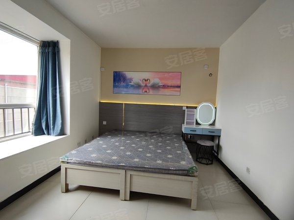 涉县金叶枫景小区免中介 金叶枫景 临近康德 国风 新丹兰 房间干净