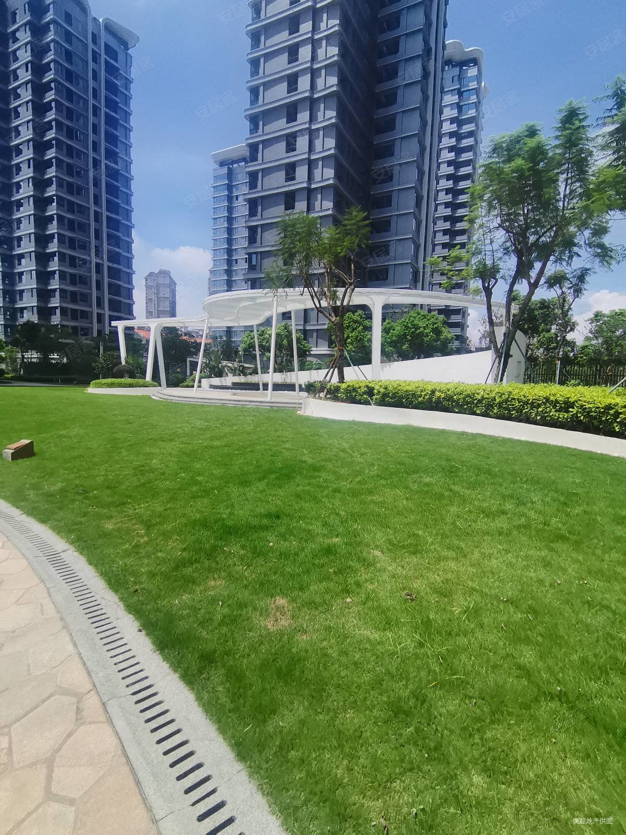 出售石狮豪宅卡飒明筑380平970万