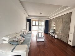 镇江润州南徐新城周边南徐悦然广场 三房两厅两卫 拎包入住出租房源真实图片