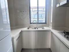 绍兴越城东浦荣安观江园(南区) 4室1厅2卫 南北通透 配套齐全出租房源真实图片