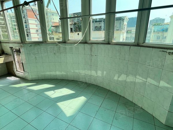 厦门湖里金尚太微花园太微花园,电梯两房,旁边禾山学校,停车便宜,物业