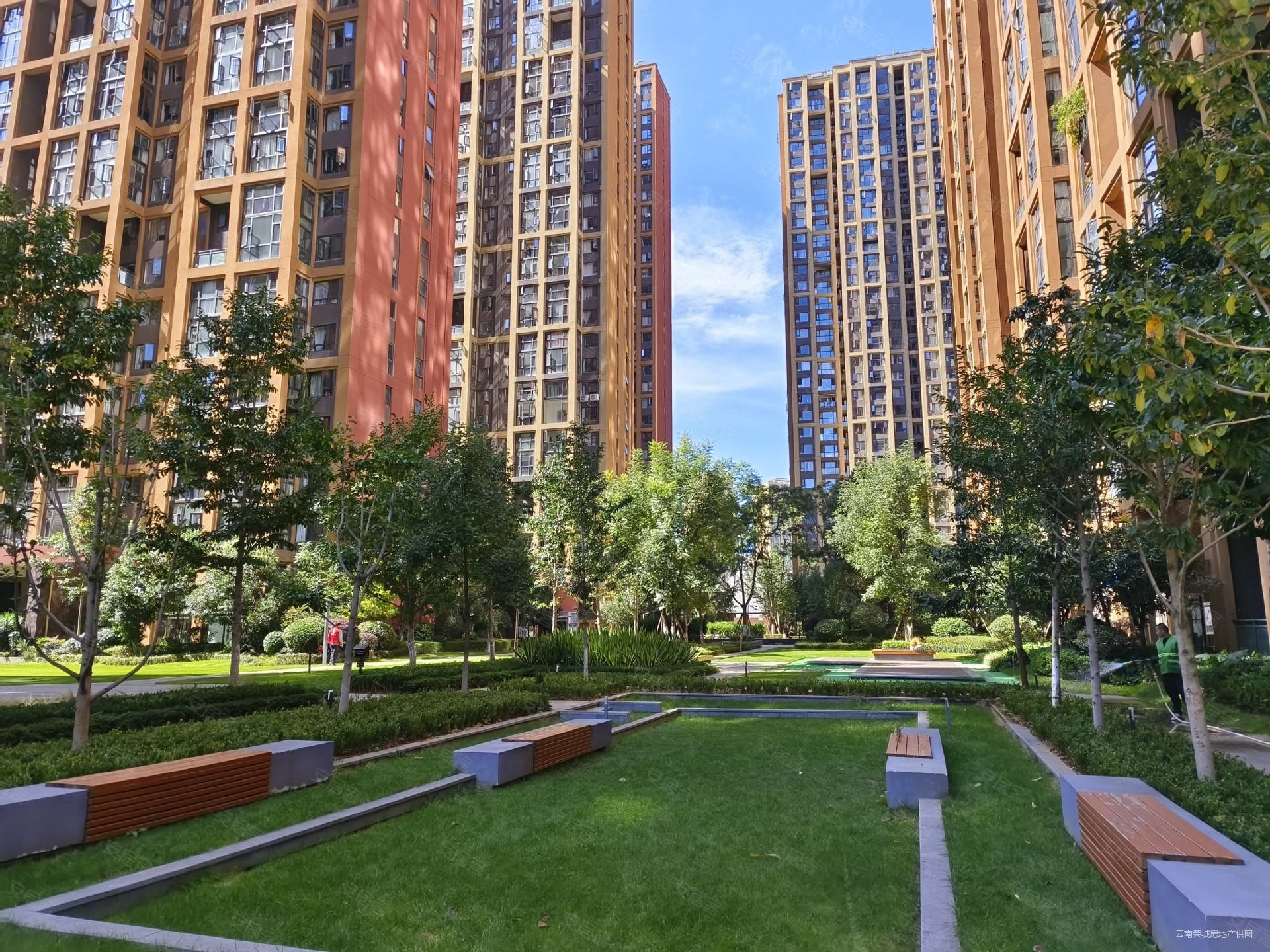 高楼层采光充足 装修好 西南朝向 商品房 带电梯,保利玺樾(玺公馆)