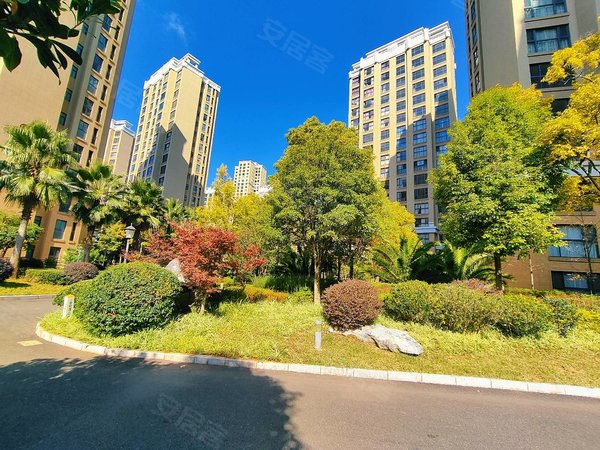 昆明呈贡大学城第七街区第七街区 精装修 带全套家具家电出租房源真实