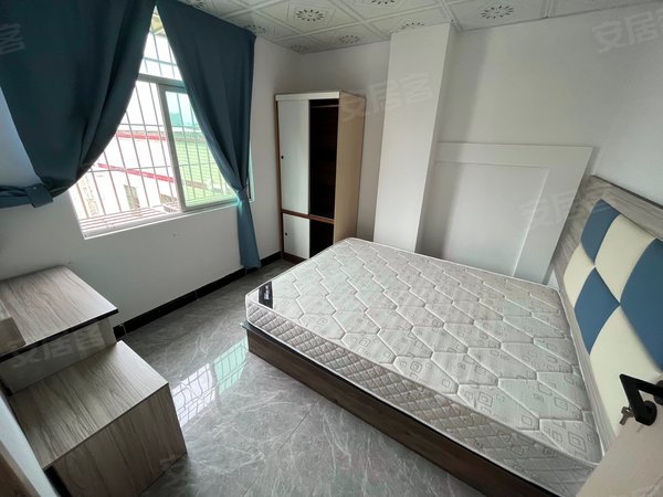 沛县亚迪三村坪山坑梓亚迪三村百态珠宝精装电梯大一房一厅家电家私