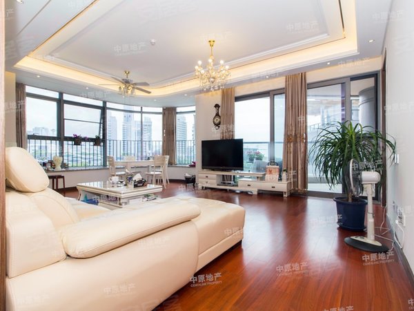 深圳盐田沙头角玺湾壹海城 精装大4房 楼下商场 小区车位足出租房源