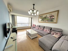 成都温江光华大道涌泉地铁!卧室带阳台!精装大套二!三台空调0中介0押!可月付出租房源真实图片
