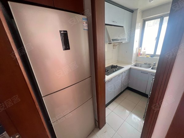 上海青浦香花桥都汇华庭(公寓住宅)崧泽高架入口处,去虹桥不堵车,复式