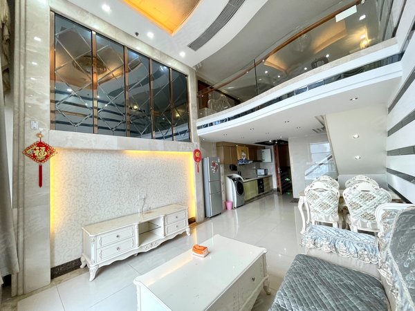 广州越秀北京路金润铂宫北京路地铁 金润铂宫复式一房一厅62方 领包