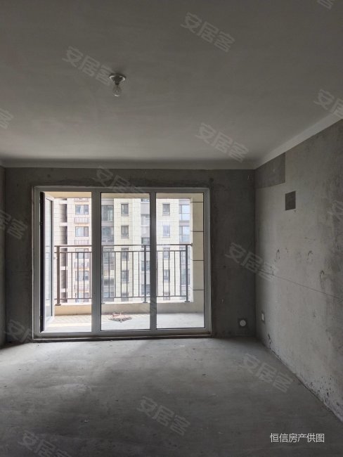 天泰滟澜公馆79万买143平带车位储藏室