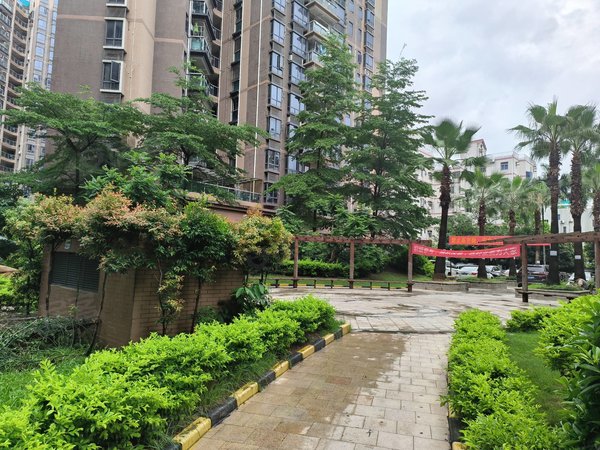 深圳宝安福永金石雅苑房子通风 金石雅苑 精装三房  带家私家电租 高