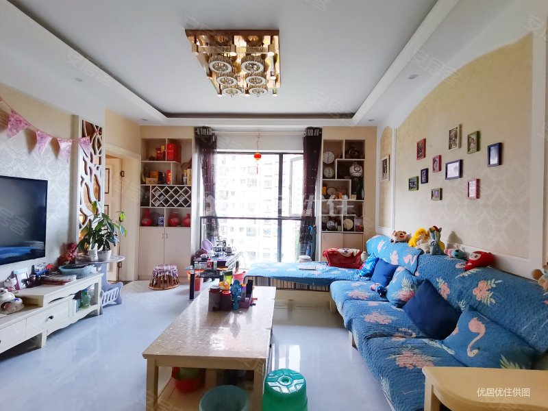 精装修三室一厅看房提前联系