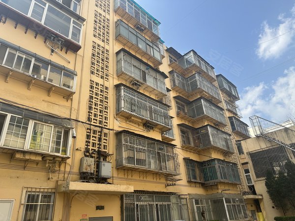 【多图】富邦花园,金碧片区租房,昆华医院旁 书林街精装2室 带家具