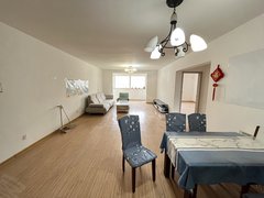 青岛崂山高科园埠东佳苑套二简单家具可办公可居住随时看房出租房源真实图片
