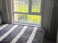 张掖甘州滨河新区蓝山公馆 4室2厅2卫出租房源真实图片