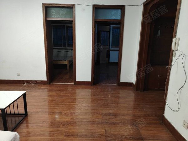 济宁任城盛泰广场银都花园怡景园银都花园3楼1000家具家电齐全紧邻