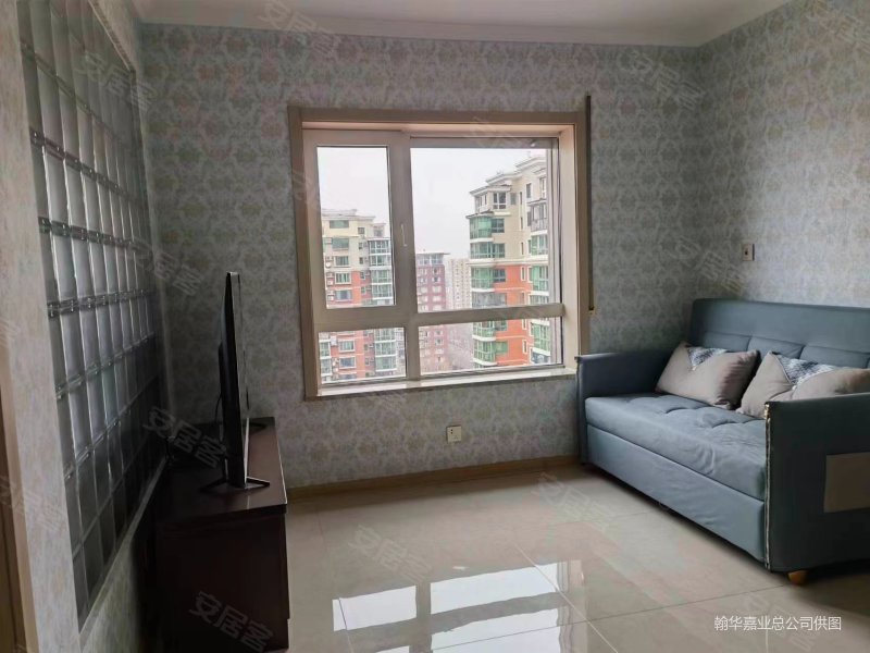 锋尚国际公寓 集中供暖 高楼层视野好 交通便捷 商品住宅