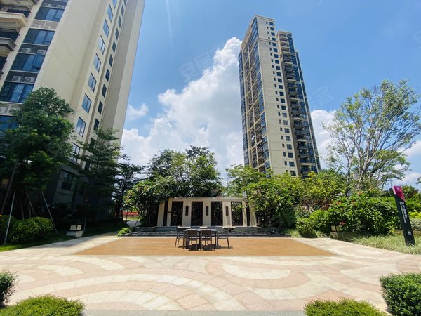 珠海斗门白蕉华发峰尚城市花园斗门免费停车 免费网络 全新出租 看房