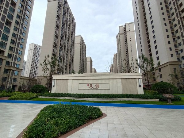 晋中榆次万达广场红星天铂好房急租 大学城医科大传媒 红星天铂 精装