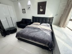 合肥蜀山贵池路通和易居时代 五里墩地铁站 摩尔广场 合燃公园（可短租）出租房源真实图片