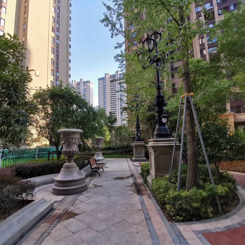 陈永红 2020-10-13 08:  :52 小区有120平米三房 140平米四房 179平米