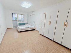 正规一居室，使用率比较高，卧室宽敞舒适，带电梯