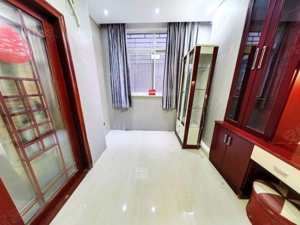 深圳龙岗平湖威凤山庄龙岗平湖 威凤大户型 精装9房