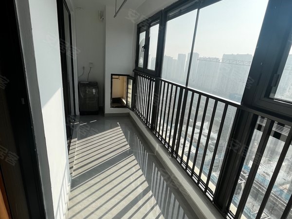 常州金坛东城新城逸隽城东红星美凯龙旁边新城逸進精装三室两厅两卫大